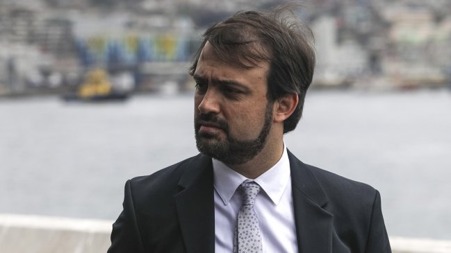 Sharp se baja: no irá por la reelección en la alcaldía de Valparaíso