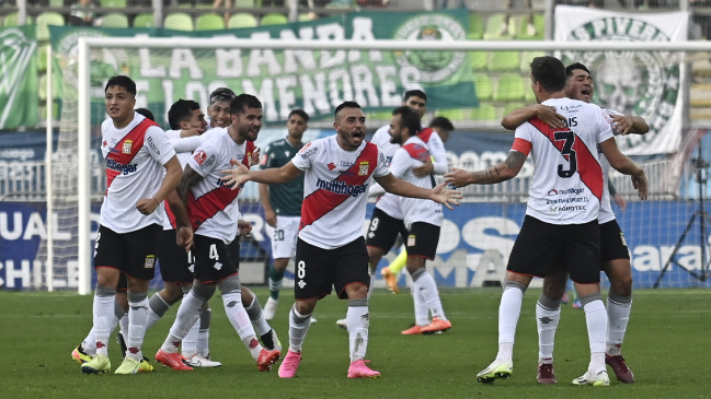   Curicó Unido rescató un empate ante Santiago Wanderers en Valparaíso 