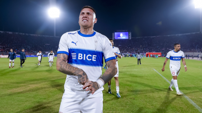 Informe apuntó gestos de Castillo y proyectiles desde la barra de la U