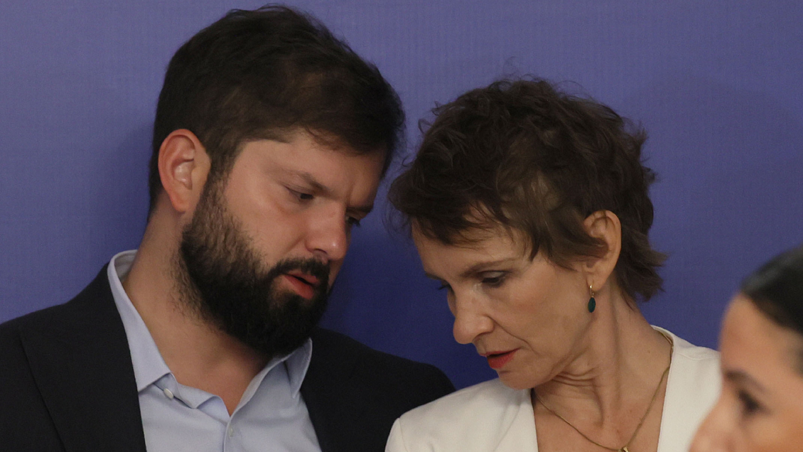 Tohá evitó hablar de condonación del CAE y descartó 