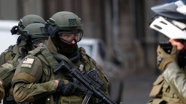 Tres detenidos por robos con intimidación y disparos tras allanamientos en Colina