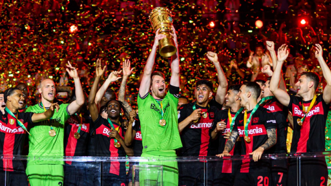   Leverkusen ganó la Copa de Alemania y cerró una temporada invicta en el plano local 