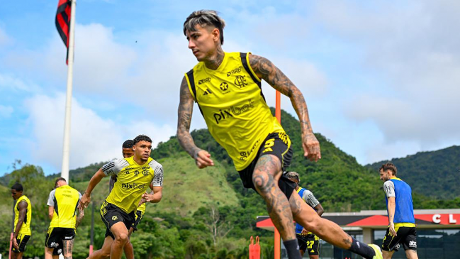 Erick Pulgar entrenó con normalidad y es opción para duelo ante Millonarios