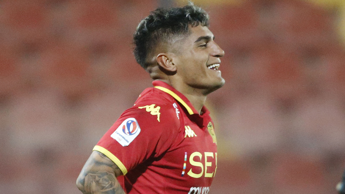 La U tiene en carpeta a Ariel Uribe para el segundo semestre