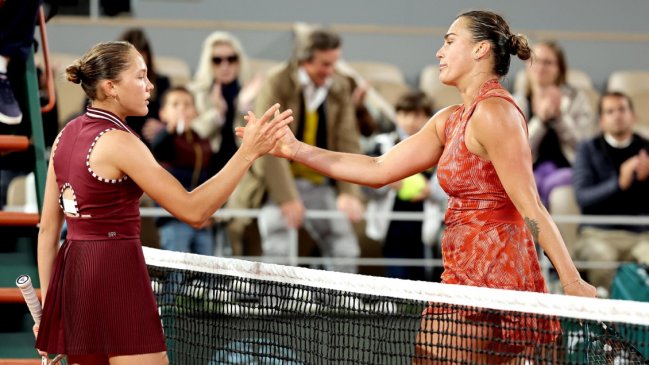 Sabalenka tuvo arrollador debut en Roland Garros