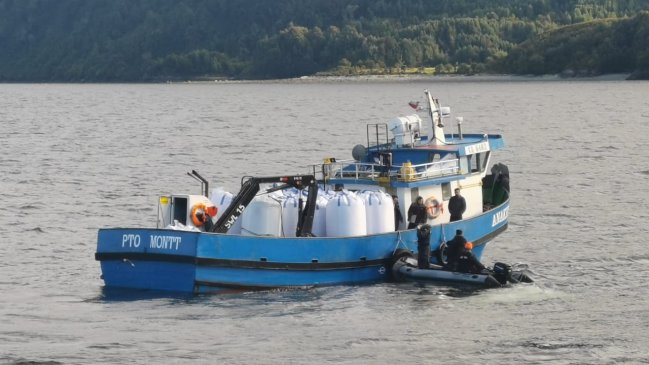  Armada busca a cuatro personas desaparecidas tras naufragio en Calbuco  
