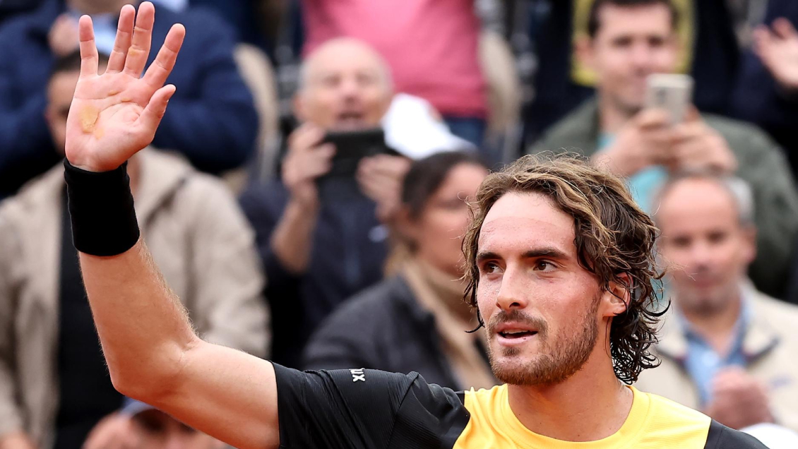 Tsitsipas tuvo esforzada clasificación a la tercera ronda de Roland Garros