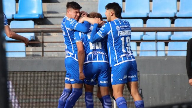 [VIDEO] Galdames brilló con dos asistencias en goleada de Godoy Cruz por Copa Argentina