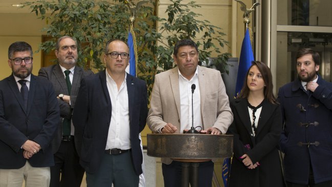   Diputados oficialistas van a la Contraloría contra el pacto Codelco-SQM 