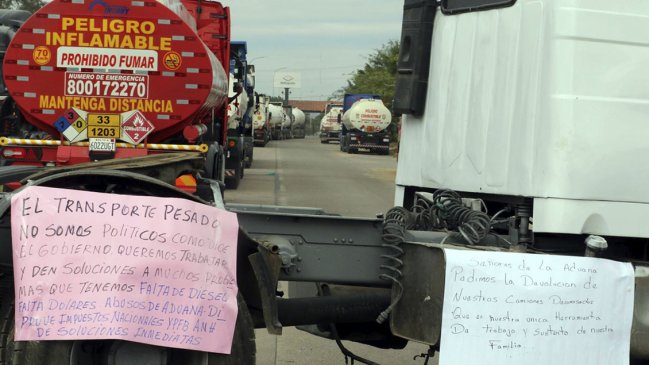   Bolivia: Ministro dice que bloqueos de carreteras buscan un 