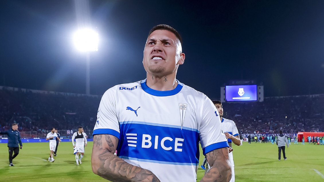 Nicolás Castillo conoció su castigo por groseros gestos en el clásico universitario