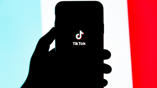  Nueva estafa telefónica: Ofrecen dinero a cambio de ver videos en TikTok  
