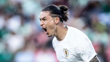   Darwin Núñez deslumbró con triplete en goleada de Uruguay a México en Denver 