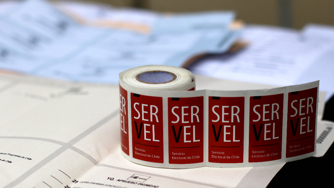 Senado despachó proyecto que fija las elecciones en dos días: Pasó a la Cámara