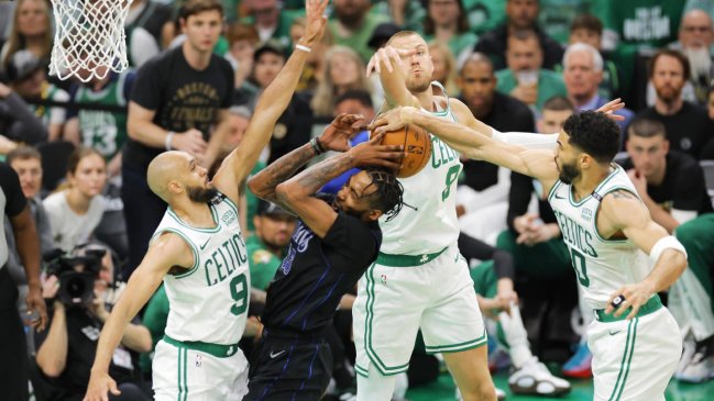   Boston Celtics dominó a los Mavericks en el inicio de las Finales de la NBA 