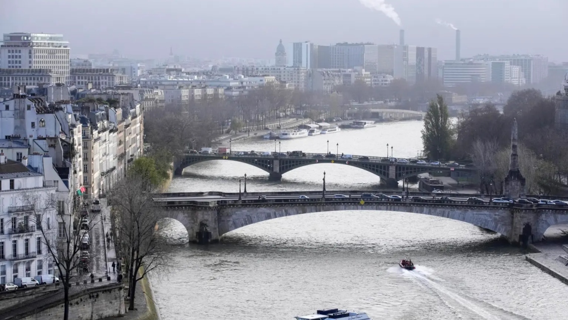 La insalubridad del agua del Sena pone en jaque el desarrollo de las pruebas olímpicas
