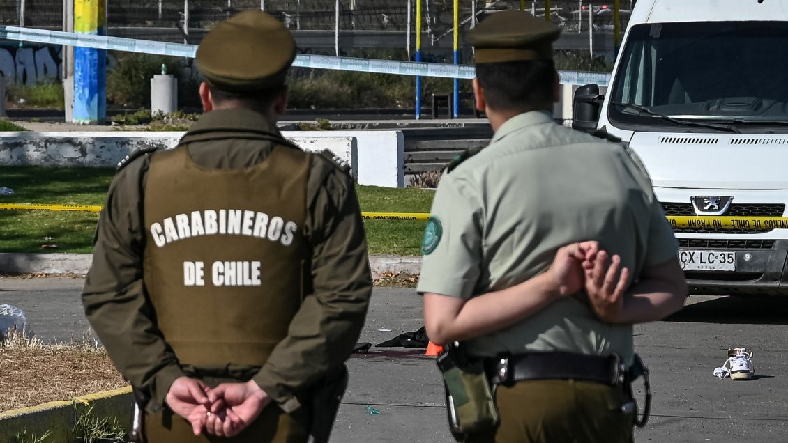Carabineros fueron detenidos por disparos al aire en Cerrillos