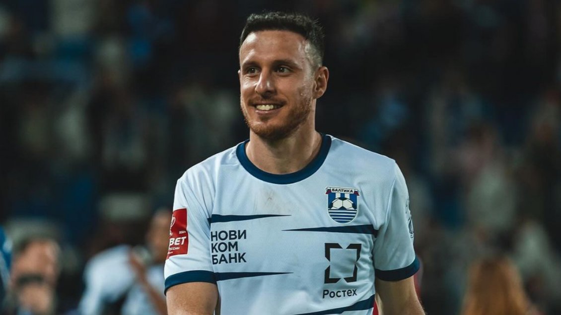 Ángelo Henríquez dejó en suspenso su futuro en el fútbol ruso