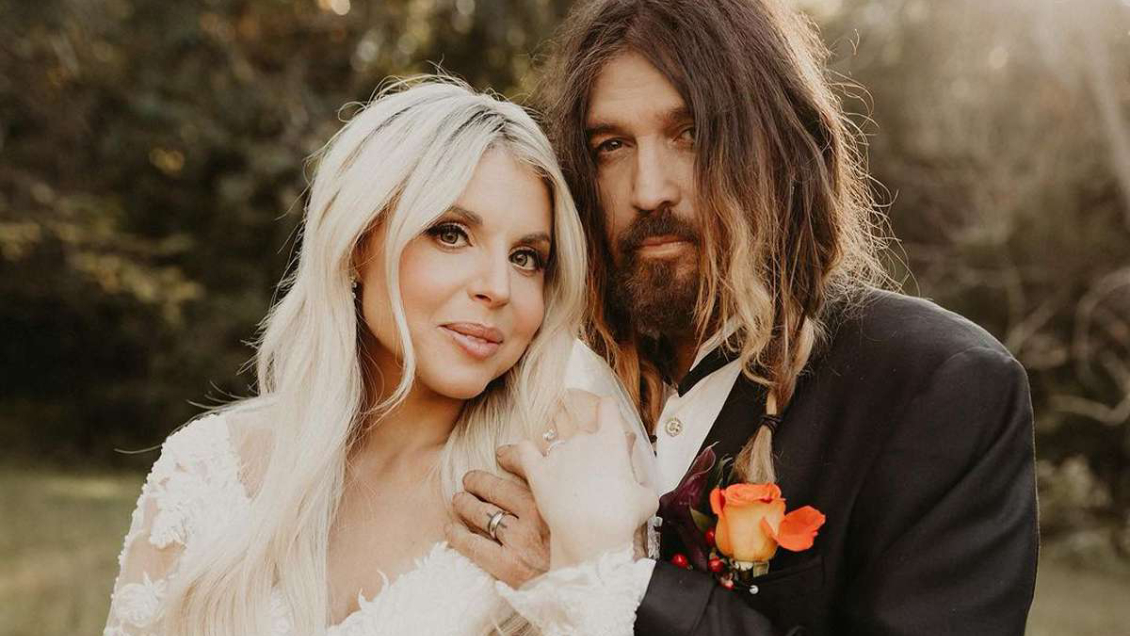 Padre de Miley Cyrus se divorcia a solo 7 meses de casarse