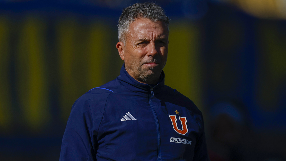 Gustavo Álvarez fue elegido mejor DT de la primera rueda en la gala del fútbol chileno