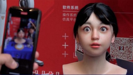   Robot que imita expresiones faciales concentra atención en China 