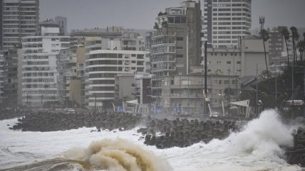   Valparaíso y Viña del Mar enfrentan marejadas por el sistema frontal 