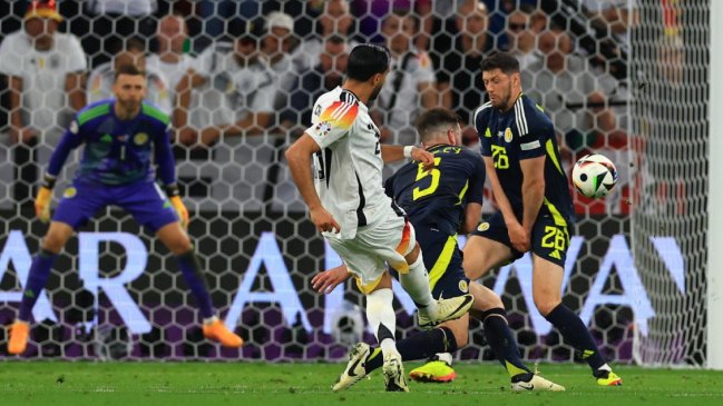 [VIDEO] Emre Can cerró la clara victoria de Alemania sobre Escocia