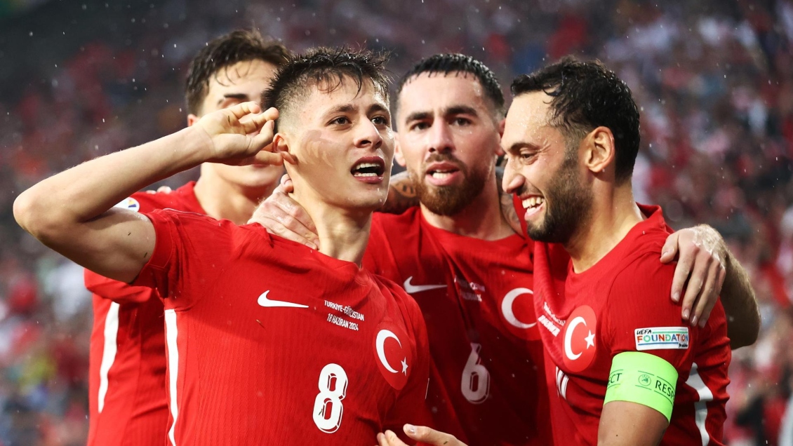 Turquía mostró sus credenciales con sólido triunfo ante Georgia