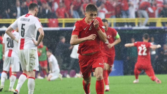 [VIDEO] Arda Güler puso en ventaja a Turquía con un golazo