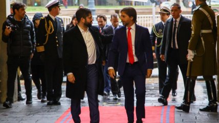  Presidente Boric recibió en La Moneda a su homólogo uruguayo  