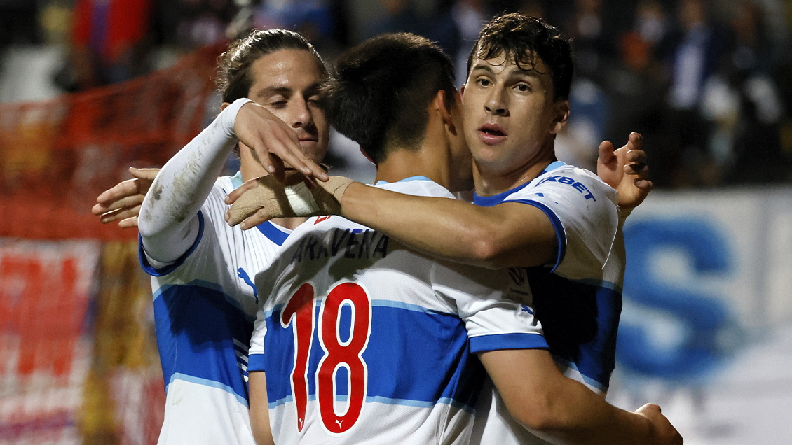 La UC se hizo respetar ante Glorias Navales para avanzar en la Copa Chile