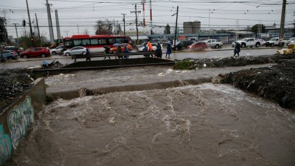   Maipú: Canal Santa Marta está al borde del colapso 