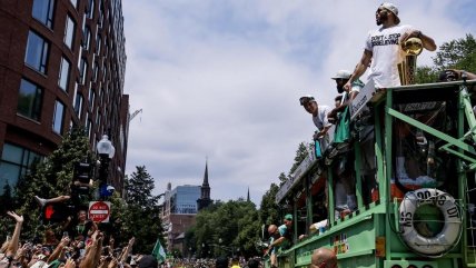  Boston colmó sus calles para celebrar el título 18 de los Celtics  