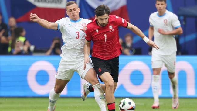   Georgia y República Checa firmaron un movido empate que complicó a ambos en la Euro 