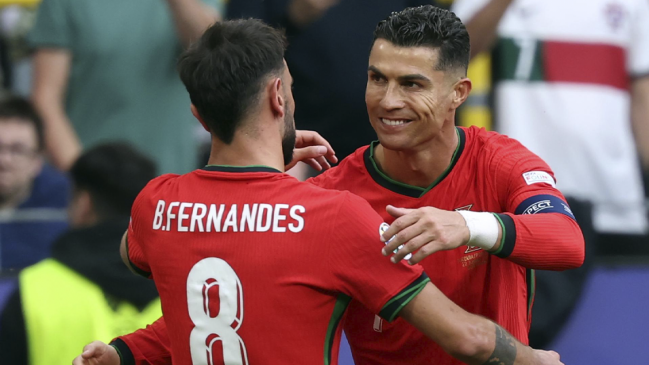   [VIDEO] Bruno Fernandes amplió ventaja de Portugal ante Turquía tras pase de Cristiano 