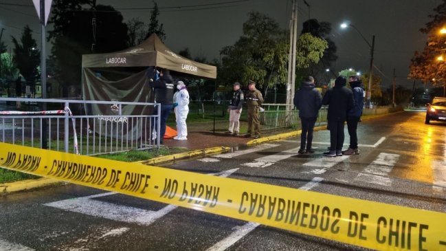   Hombre fue asesinado a balazos en La Cisterna: Su acompañante huyó con el victimario 