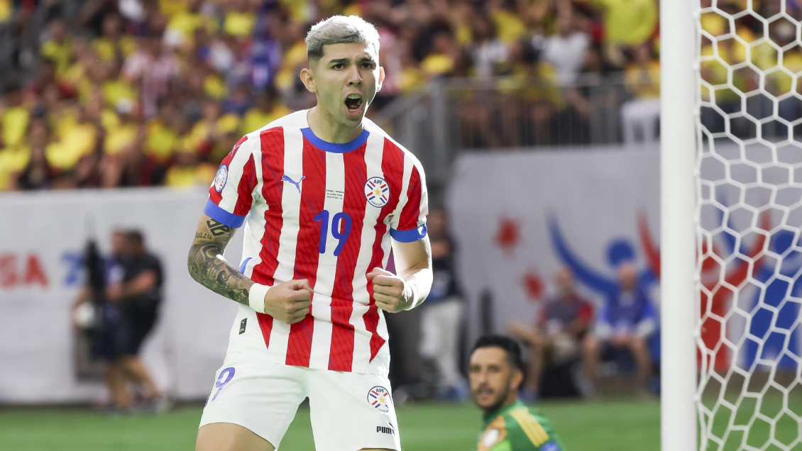 [VIDEO] Julio Enciso ilusionó a Paraguay con el descuento contra Colombia