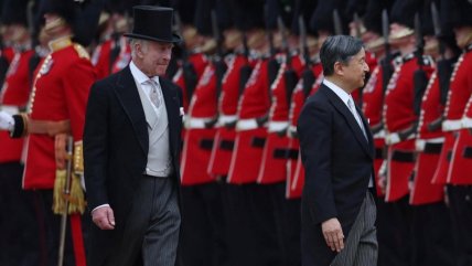   Ceremonia militar marcó llegada de emperadores de Japón al Reino Unido 