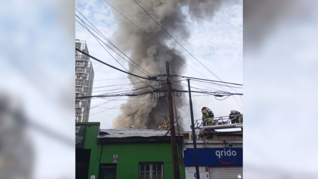  Incendio afectó a seis viviendas en Independencia  