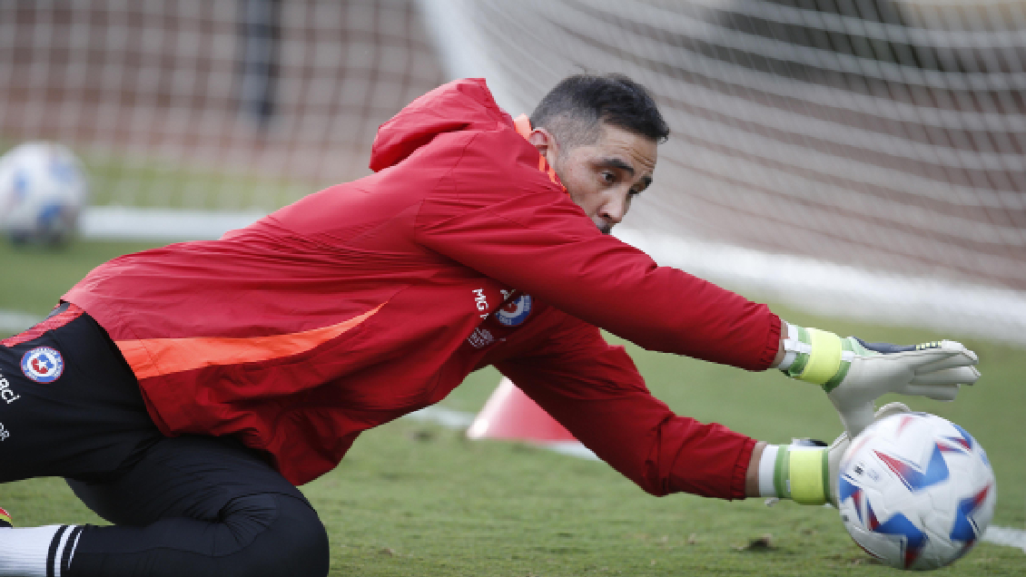La pérdida que enluta a Claudio Bravo en plena Copa América