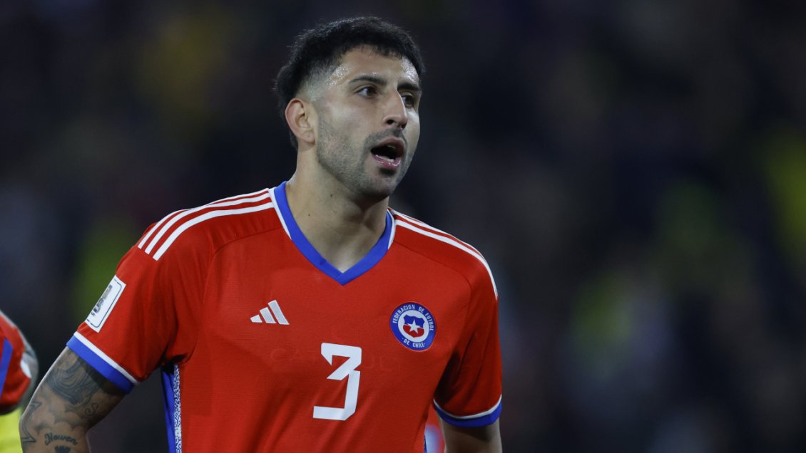 Ricardo Gareca probó equipo con Guillermo Maripán para el duelo contra Canadá