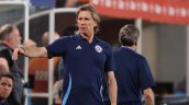 Ricardo Gareca está suspendido para el crucial partido de la Roja contra Canadá