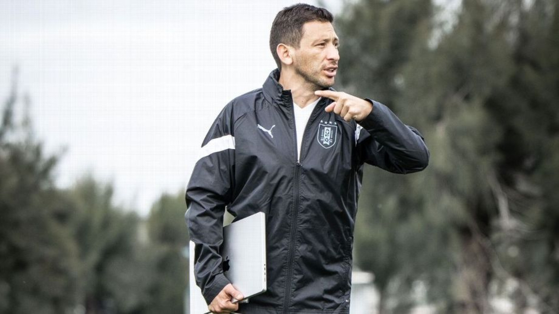 El chileno Diego Reyes dirigirá a Uruguay en el duelo ante Estados Unidos