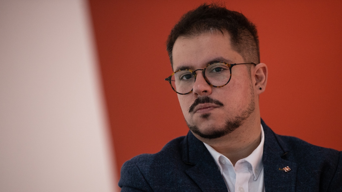 Diputado UDI conoció al embajador Velasco y quedó 