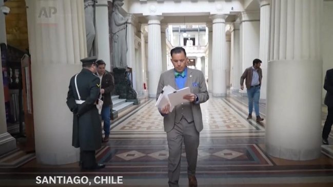   Chileno secuestrado al nacer en dictadura se querelló contra el Estado 