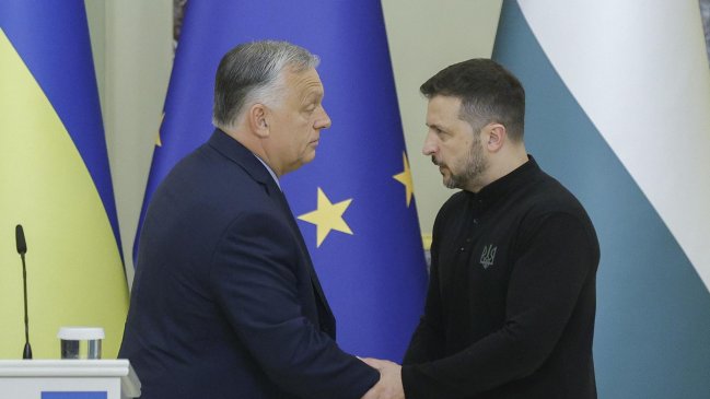   Zelenski pide a Orbán que utilice su “liderazgo” para impulsar el plan ucraniano de paz 