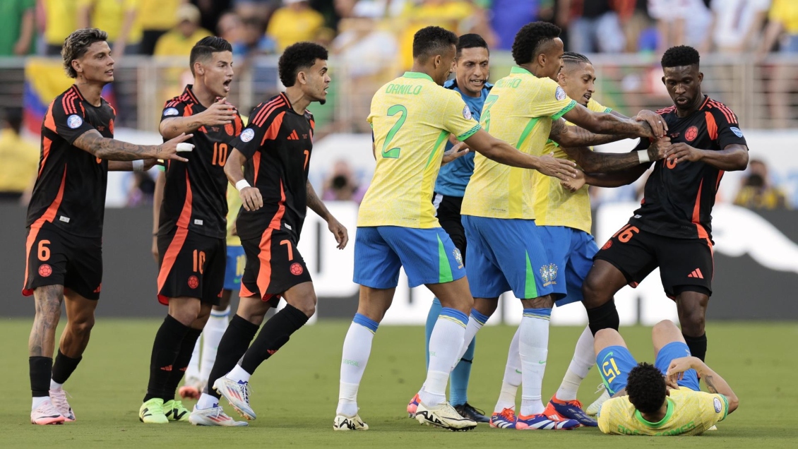 Conmebol admitió que el VAR se equivocó al no sancionar penal contra Vinícius