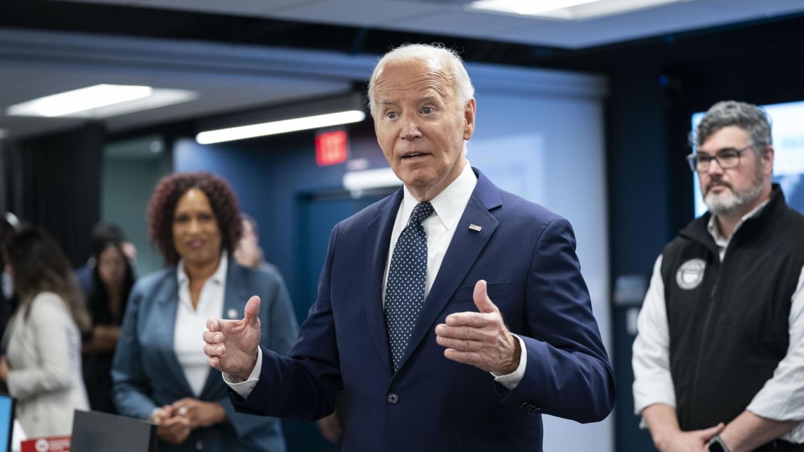 Biden intenta calmar las aguas en su equipo: 