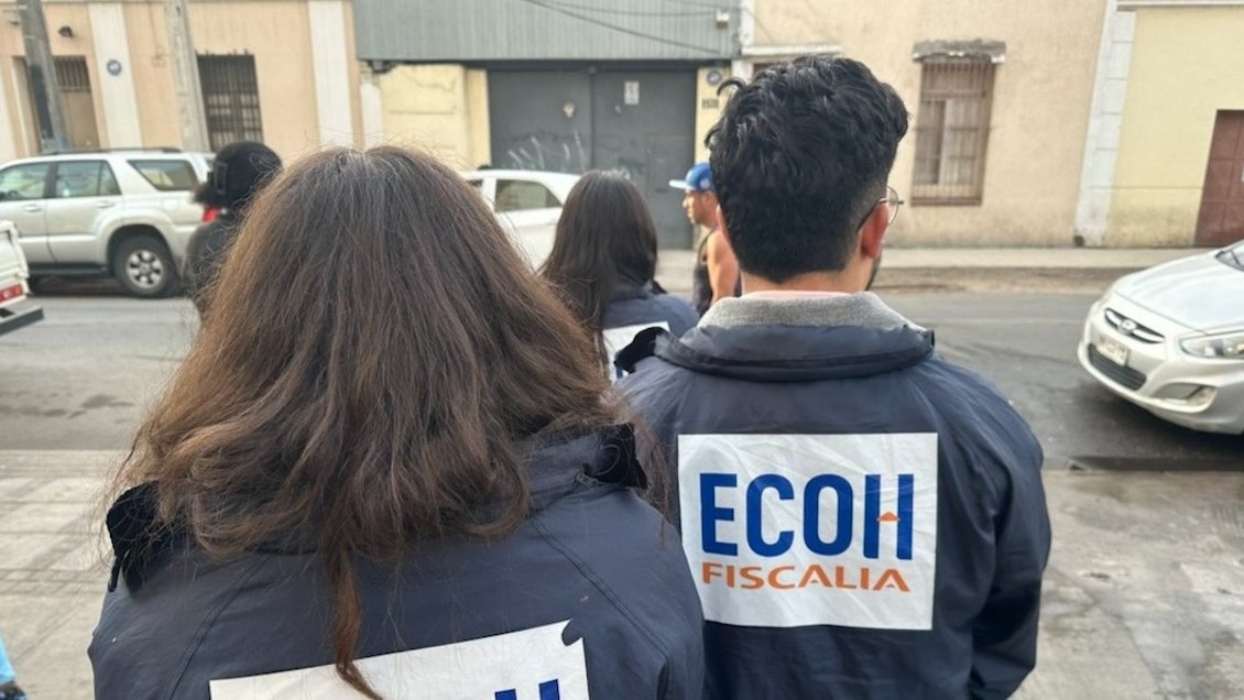 Hombre murió maniatado y apuñalado dentro de su departamento