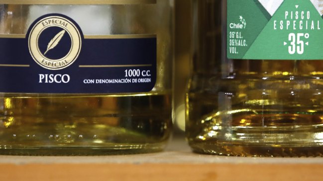   Gastroenterólogo expresó sus dudas sobre real impacto del etiquetado a los alcoholes 